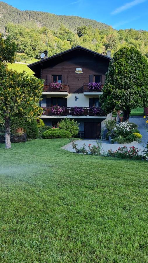 Casa Margherita Chambres D'Hotes & Spa Challand-Saint-Anselme Ngoại thất bức ảnh
