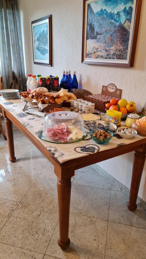 Casa Margherita Chambres D'Hotes & Spa Challand-Saint-Anselme Ngoại thất bức ảnh
